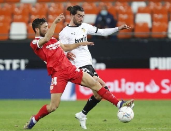 乐动体育-冲刺阶段CBA常规赛传出新动向，皇家社会临场应变，管理层表态：赛场秩序良好，年轻球员得到机会的简单介绍